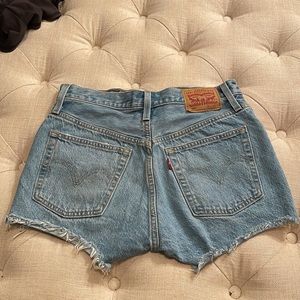 Size 26 Levi Shorts